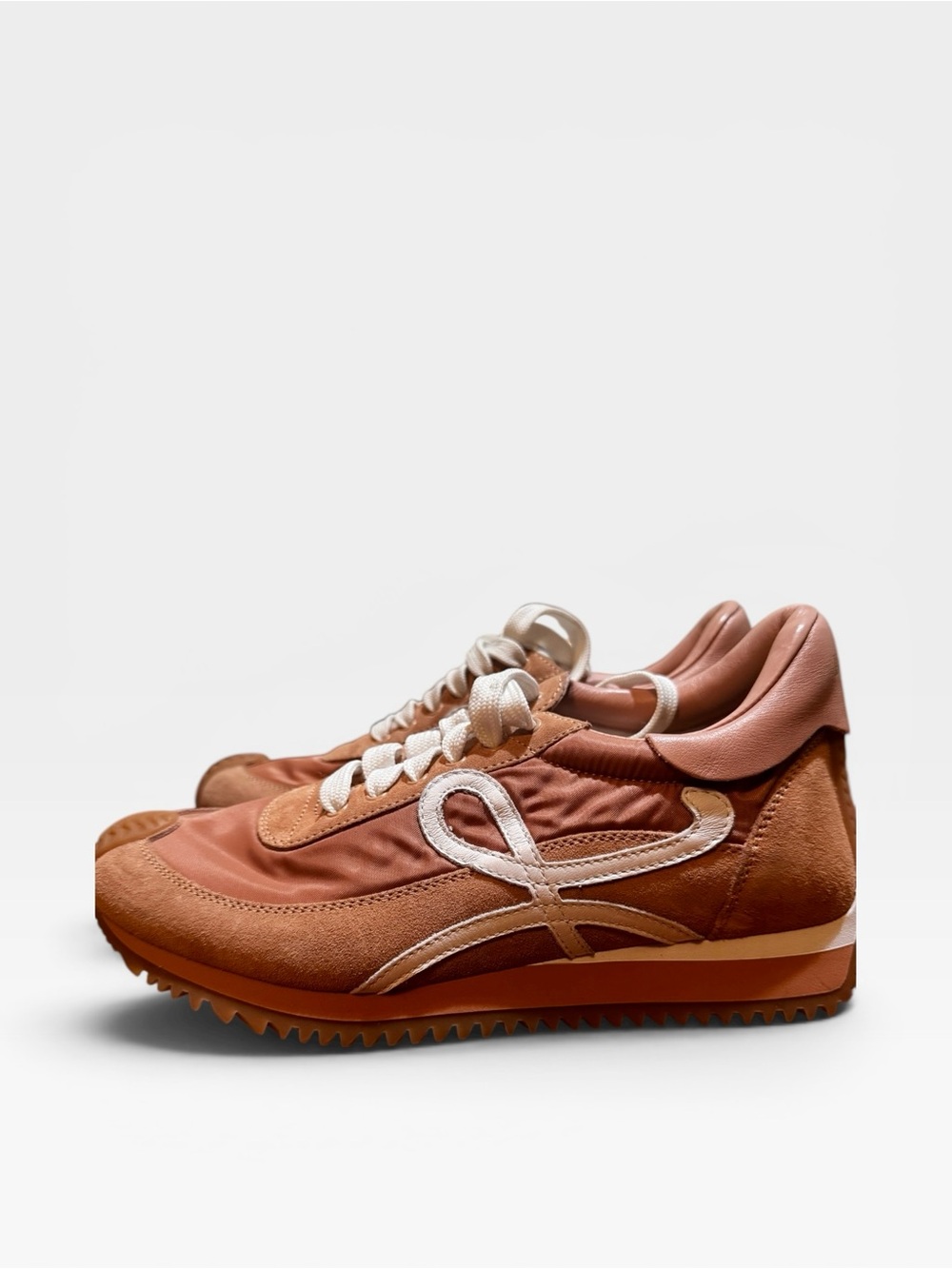 NEW! Loewe Flow Runner Sneakers - Picture 4 of 8